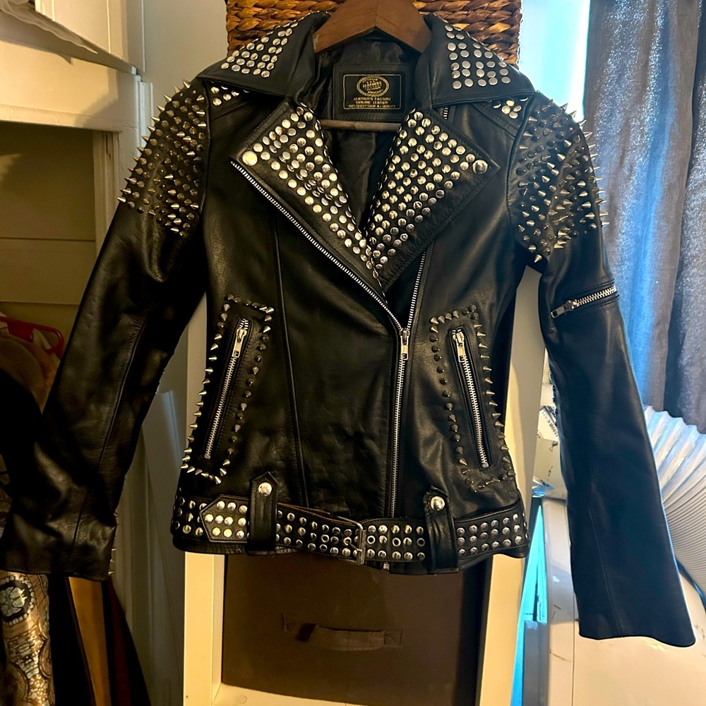 Vintage!!Jeanswear Leather’s Factory Leather Studded Moto Jacket! 100% Sheepskin